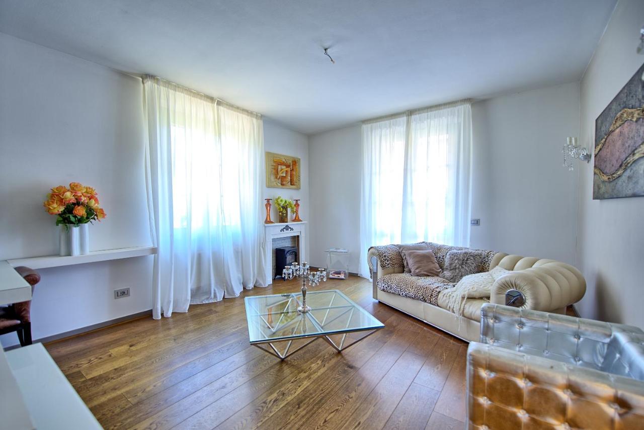 Casa White By Posarellivillas كاستيجليون فيورنتينو المظهر الخارجي الصورة